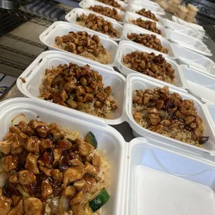 11 chicken hibachi lunch specials for our customers at VW.