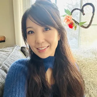 Elisa Y.