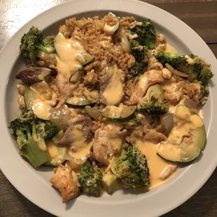 Japanese dinner combo chicken and beef plus broccoli with yum yum sauce!