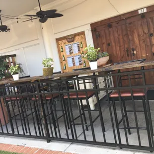 the outdoor dining area