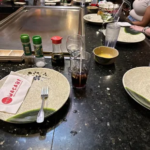 Still waiting an hour for food? Arrived at 7pm had to wait until 8pm for a table and then it&apos;s 910pm now and still waiting for Cook.
