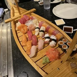 Sushi boat