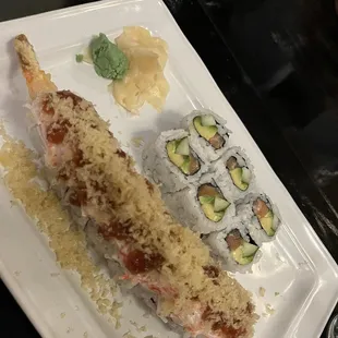Super Crunch Roll &amp; Alaskan Roll