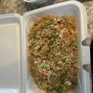Veg fried rice, organic brown rice $4, why separate container and missing heat requested :(
