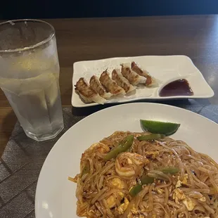 Shrimp Pad Thai &amp; Gyoza