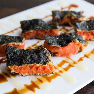 spicy tuna cracker