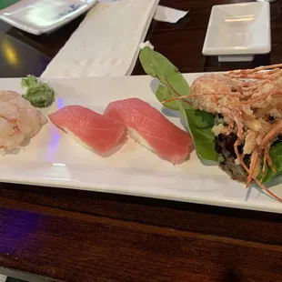 Sweet raw shrimp and tuna