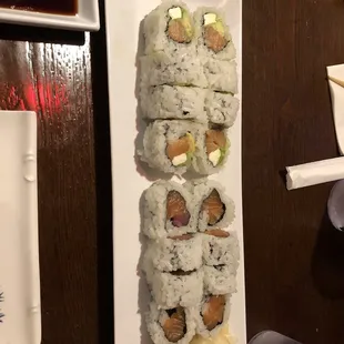 Philadelphia roll and salmon roll