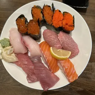 Salmon Roe Nigiri, Smelt Roe Nigiri, toro, salmon sushi, yellowtail sushi, Flying Fish Roe Nigiri