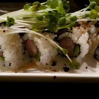 Nagi Hamachi Roll