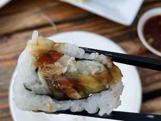 Uchu Sushi & Fried Chicken