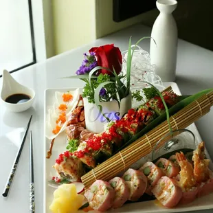 food, sushi and sashimi, sushi, sashimi