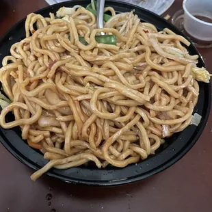 F22. Vegetable Lo Mein