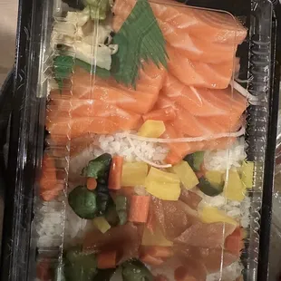 Z05. Salmon Don Buri