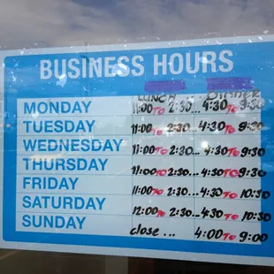 Bussiness hours