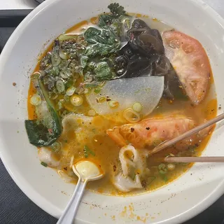 vegetable pull noodle soup