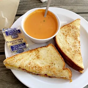 Grilled cheese &amp; homemade tomato basil soup