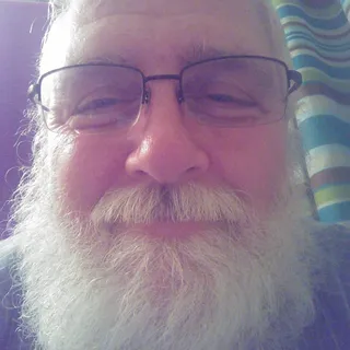 Tom D.