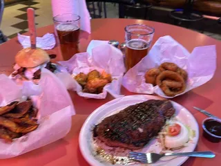 Toby Hill Bar & Grill