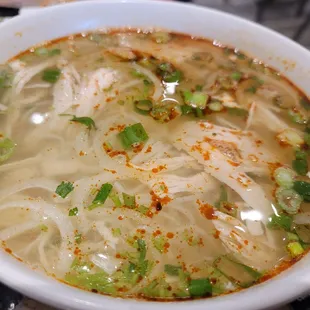 P10 Spicy Chicken Pho