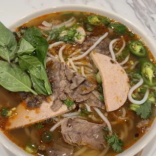 Bun Bo hue! Pho&apos;s sexy ass cousin
