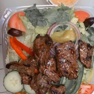 Delicius Steaktip Salad. You should really try. I will come Back.