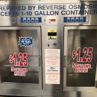 Outdoor water vending machines