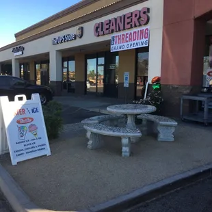 Bench in front to eat ice cream