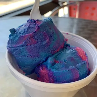 Cotton candy flavor ice cream