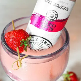 Siberian Tiger: Giant glass of Frose topped with White Claw!