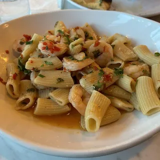 SHRIMP ROMA PASTA