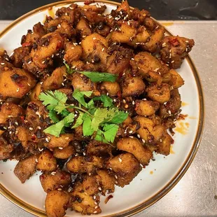 Zhanyi peppery chicken