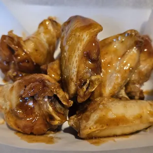 Wings with bourbon BBQ sauce