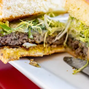 Lamb Burger cross-section