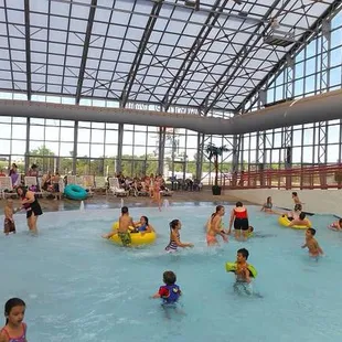 www.water-zoo.com  Wave Pool