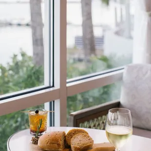 Drinks at Watercolour Grillhouse
photo by Jordan Wise