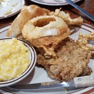 CFS, mac n cheese, onion rings