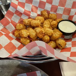 Napoleon gimme some of ur tots