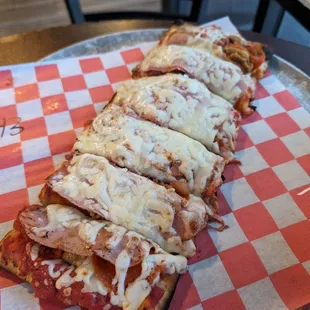 All meat pizza flatbread. Was average.