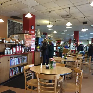 Such a nice place to come and study with a cup of coffee!