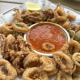 CRISPY CALAMARI