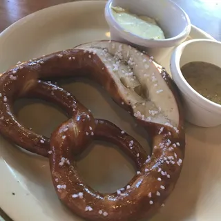 Soft Baked Pretzel