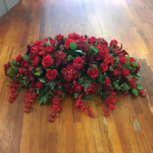 Silk flower saddle for headstones