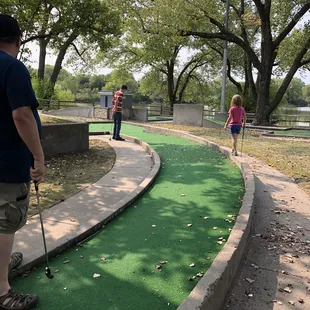 Mini golf