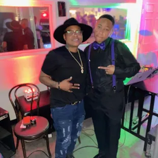 A Night w/ Michel lé 
2 Gents