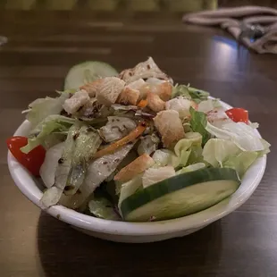 Side salad with a Sunday lunch steak