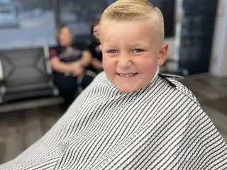 D & M Barber Shop