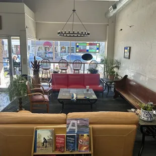 Cozy seating area, big enough for the whole crew