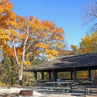 Overlook Area picnic pavilion.