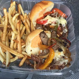 The steak sliders &quot;Ray&apos;s Way&quot; with fries